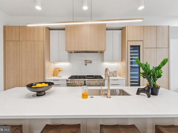 2507 I Street NW, Washington DC 20037