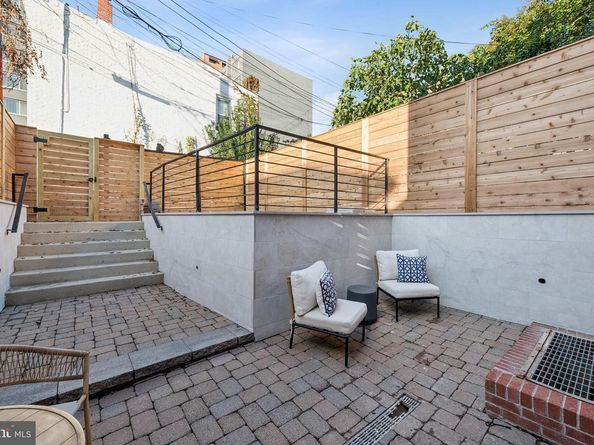 2507 I Street NW, Washington DC 20037