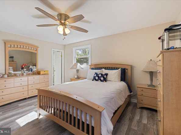 938 Jamison, Warminster PA 18974