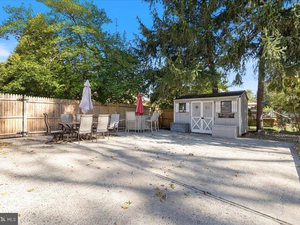 938 Jamison, Warminster PA 18974
