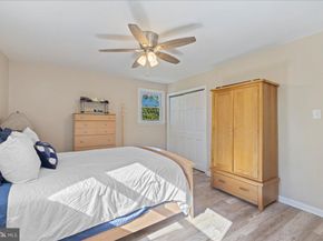 938 Jamison, Warminster PA 18974