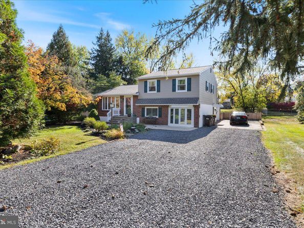 938 Jamison, Warminster PA 18974