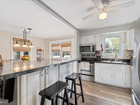 938 Jamison, Warminster PA 18974