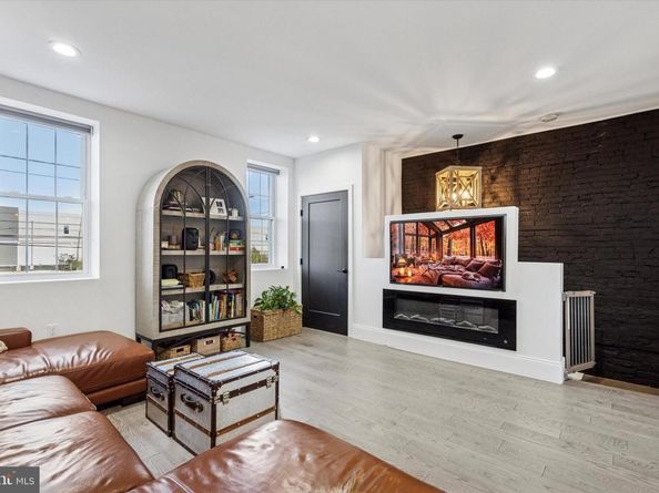 2694 Bridge Street, Philadelphia PA 19137