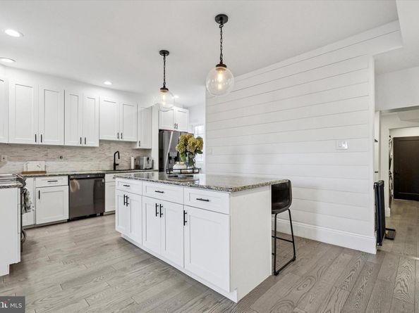 2694 Bridge Street, Philadelphia PA 19137