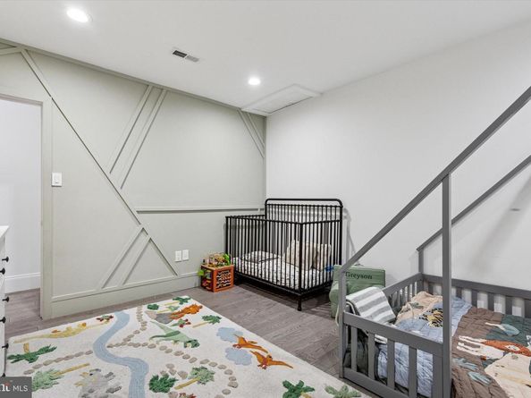 2694 Bridge Street, Philadelphia PA 19137