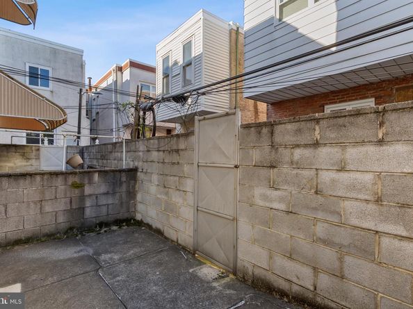 2338 S 16TH Street, Philadelphia PA 19145