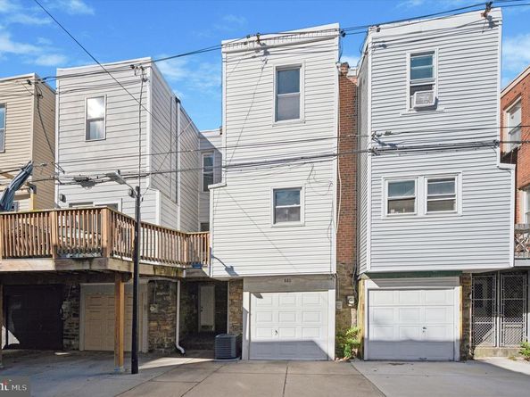 881 N Beechwood Street, Philadelphia PA 19130