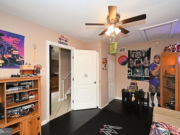 1050 Village Drive, Croydon PA 19021