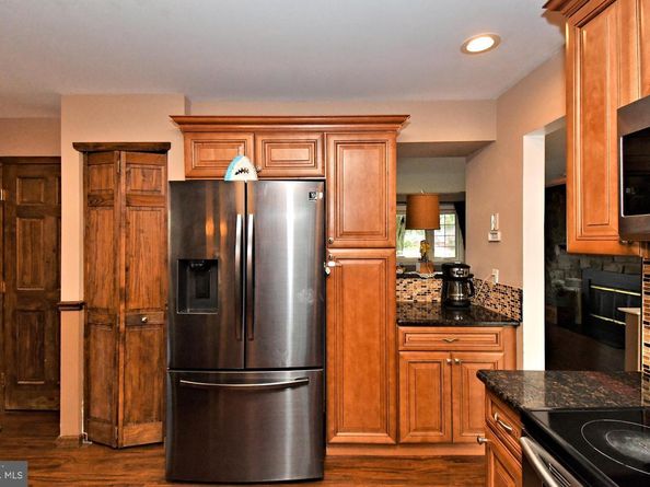 1050 Village Drive, Croydon PA 19021