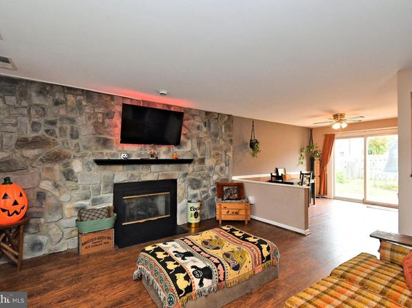 1050 Village Drive, Croydon PA 19021