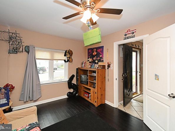 1050 Village Drive, Croydon PA 19021