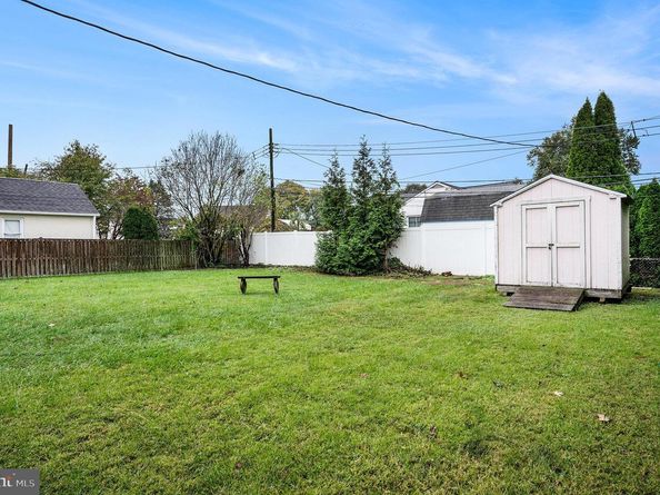 525 Kelly Avenue, Woodlyn PA 19094