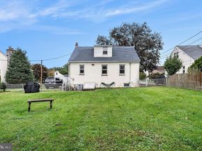 525 Kelly Avenue, Woodlyn PA 19094