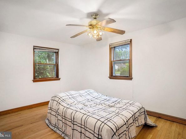 525 Kelly Avenue, Woodlyn PA 19094