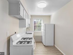 1404 12TH Street N 32, Arlington VA 22209