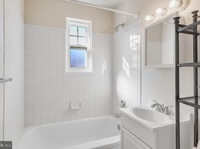 1404 12TH Street N 32, Arlington VA 22209