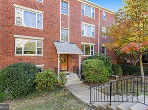 1404 12TH Street N 32, Arlington VA 22209