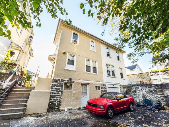 18 Elm Avenue, Upper Darby PA 19082