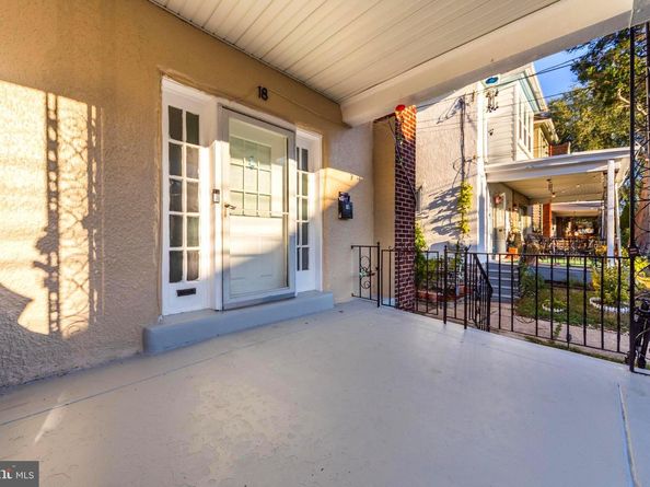 18 Elm Avenue, Upper Darby PA 19082