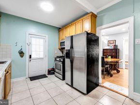 18 Elm Avenue, Upper Darby PA 19082