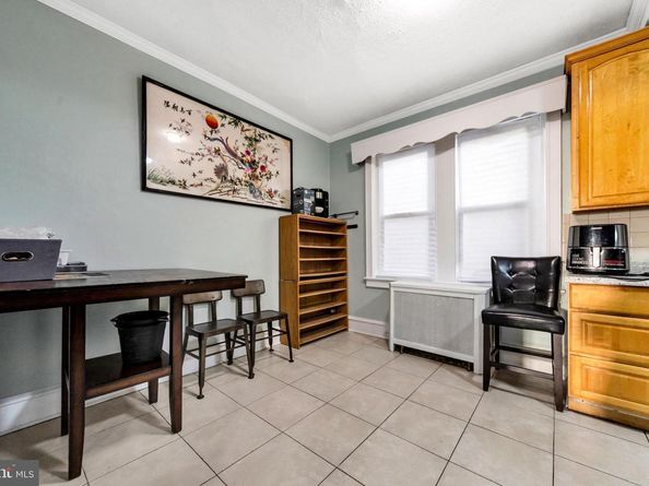 18 Elm Avenue, Upper Darby PA 19082