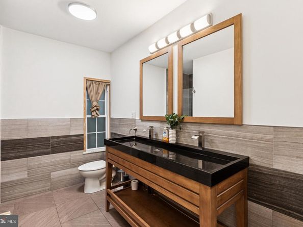 2504 E York Street, Philadelphia PA 19125