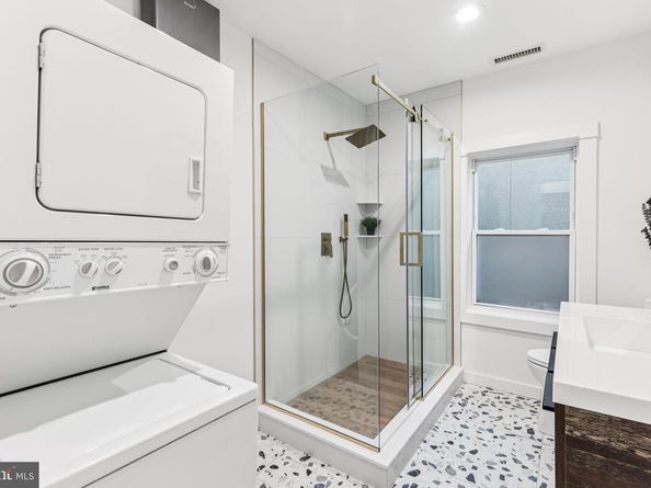 2504 E York Street, Philadelphia PA 19125