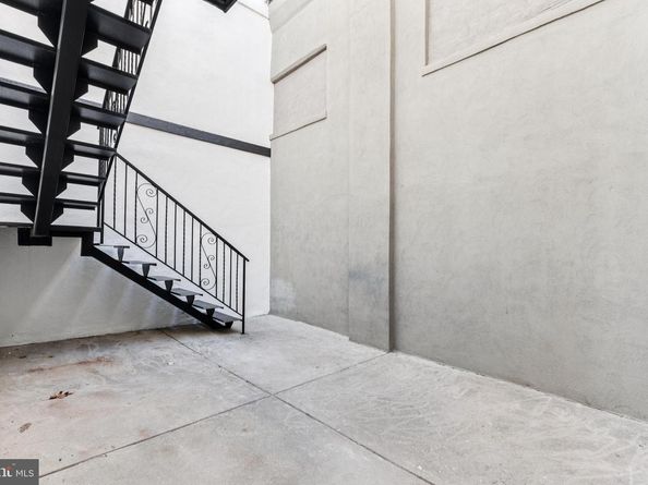 2504 E York Street, Philadelphia PA 19125