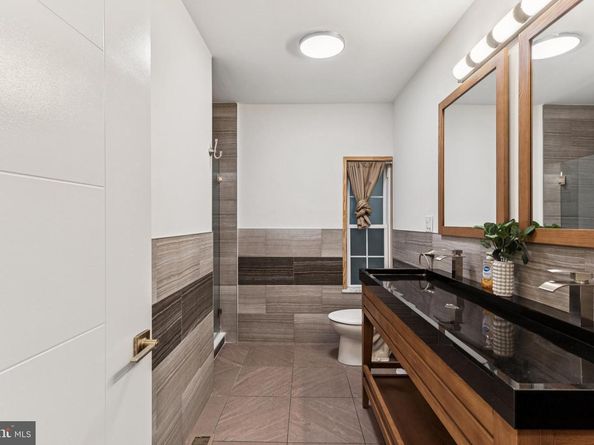 2504 E York Street, Philadelphia PA 19125