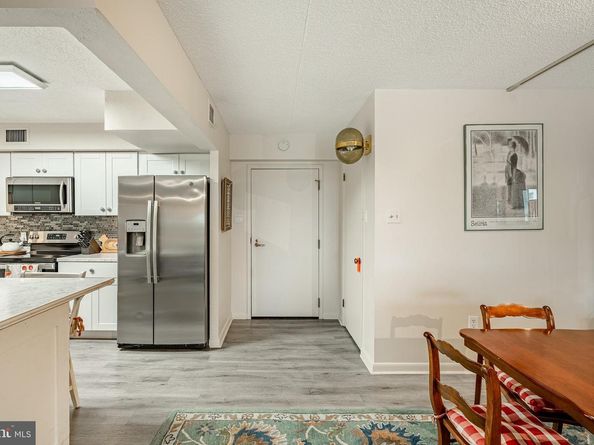 11004 Valley Forge Circle 1004, King Of Prussia PA 19406