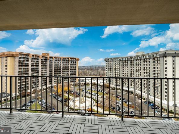 11004 Valley Forge Circle 1004, King Of Prussia PA 19406