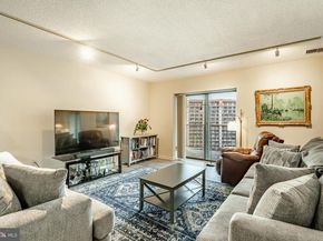 11004 Valley Forge Circle 1004, King Of Prussia PA 19406