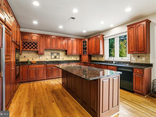 5406 Spruce Tree Avenue, Bethesda MD 20814