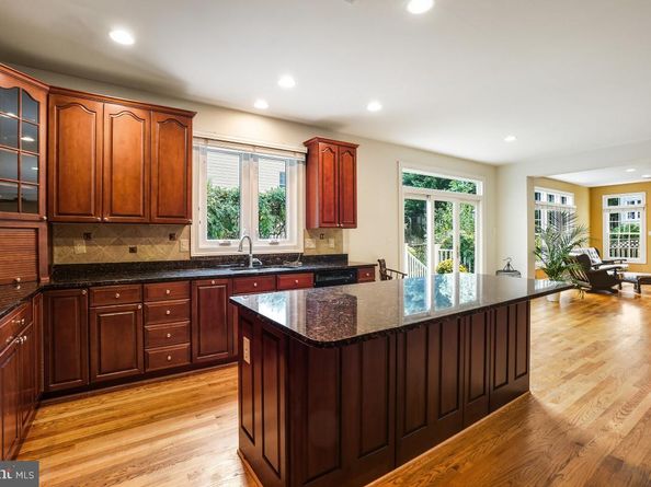 5406 Spruce Tree Avenue, Bethesda MD 20814