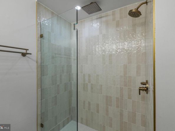 2524 41st Street NW UNIT 2, Washington DC 20007