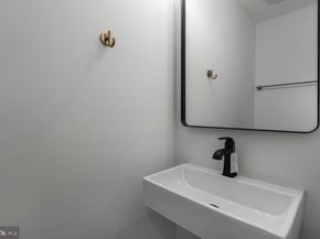 2524 41st Street NW UNIT 2, Washington DC 20007