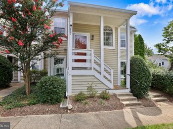 2867 Yarling Court