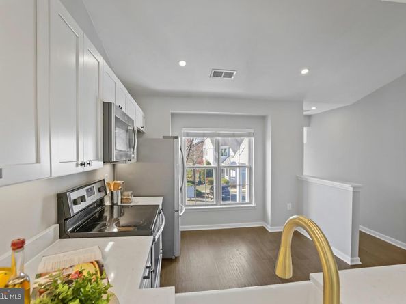 2867 Yarling Court, Falls Church VA 22042