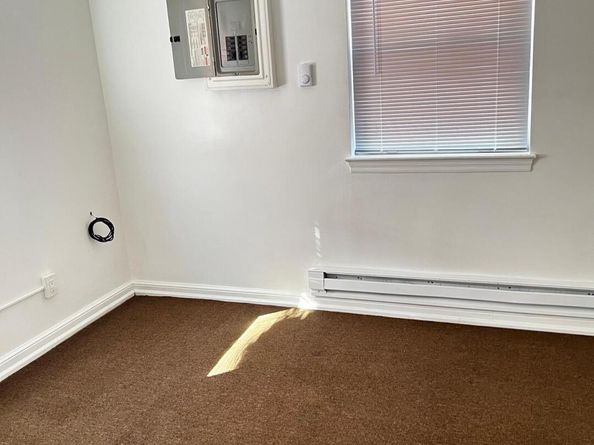 182 W Roosevelt Boulevard, Philadelphia PA 19120