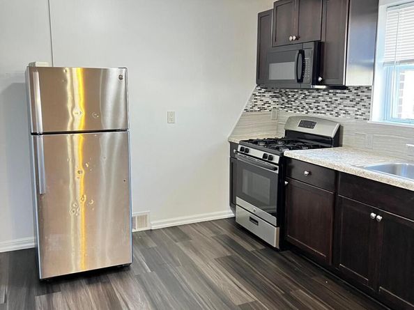 182 W Roosevelt Boulevard, Philadelphia PA 19120