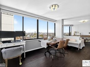 2001 Hamilton 2001, Philadelphia PA 19130