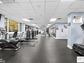 2001 Hamilton 2001, Philadelphia PA 19130