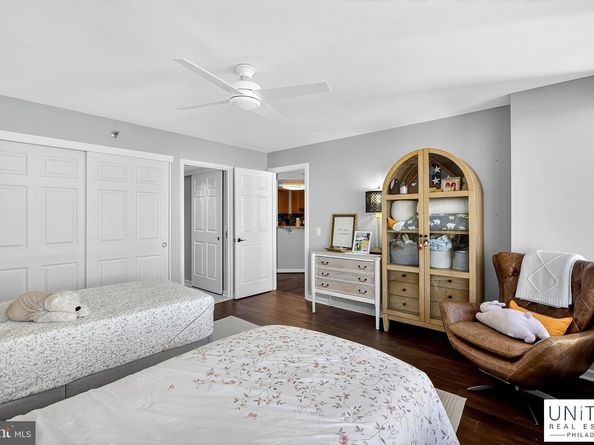 2001 Hamilton 2001, Philadelphia PA 19130