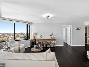 2001 Hamilton 2001, Philadelphia PA 19130