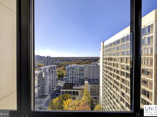 2001 Hamilton 2001, Philadelphia PA 19130