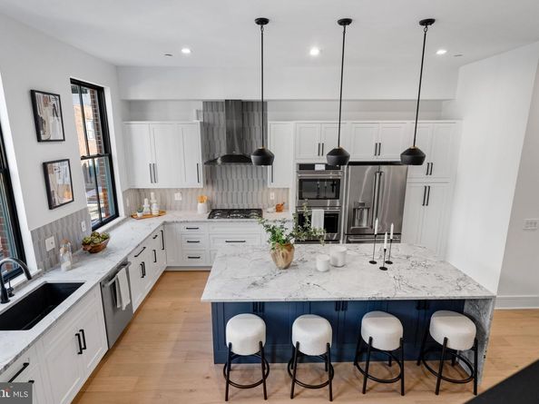 254 N 2nd St, Philadelphia PA 19106