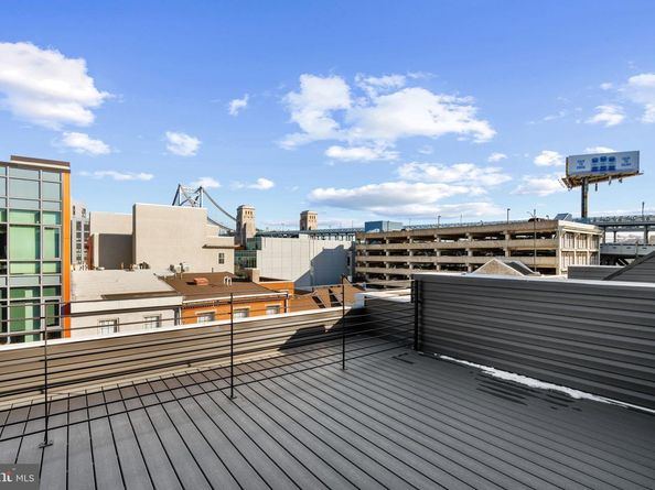 254 N 2nd St, Philadelphia PA 19106