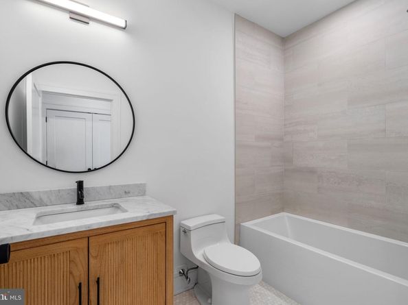 254 N 2nd St, Philadelphia PA 19106