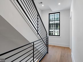 254 N 2nd St, Philadelphia PA 19106